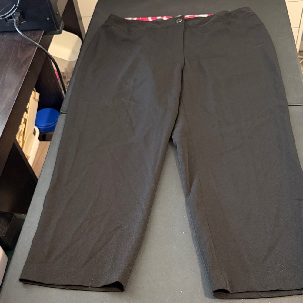 Cato Black Women's Capris with Red Accent